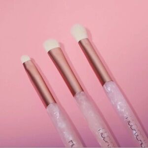 🆕 Huda Beauty Rose Quartz Brush Set 3 eyeshadow brushes Brand New